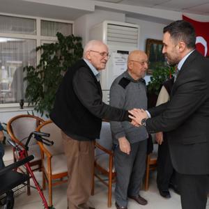 İl Müdürümüz Sn. Ömer TURAN, Yaşlılar Haftası’nda Bahçelievler Huzurevi Sakinlerimizle Bayram Sevincini Paylaştı - fotoğraf 3