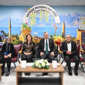 Büyüklerimizle Bayram Sevincini Paylaştık - fotoğraf 16