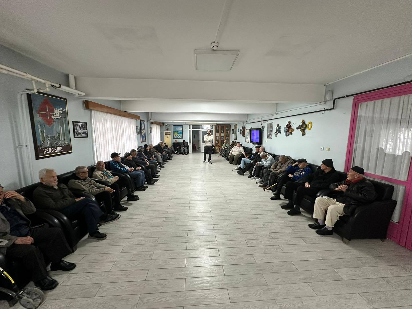 Turgutlu Huzurevi Sakinlerine Yaşlılık Psikolojisi Eğitimi Verildi