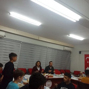 İl Müdürümüz Emine BÖÇKÜN, Ramazan Ayının Son İftarında Çocuklarımızla Buluştu - fotoğraf 1