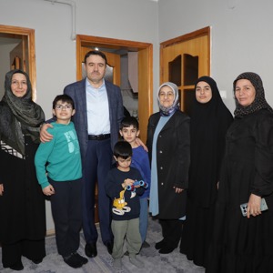 Valimiz ve İl Müdürümüz Özgül Ailesinin İftar Sofrasında - fotoğraf 1