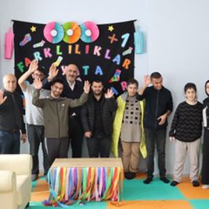 21 Mart Dünya Down Sendromu Farkındalık Günü’nde sevgi, umut ve farkındalığı hep birlikte paylaştık. - fotoğraf 1