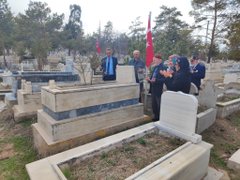 Aziz şehitlerimizin kabirlerini ziyaret ettik. 