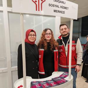Tavşanlı’da 8 Mart Dünya Kadınlar Günü Kapsamında Stant Çalışması Gerçekleştirildi - fotoğraf 1