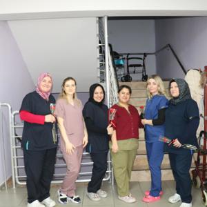 8 Mart Dünya Kadınlar Günü Kapsamında Huzurevine Ziyaret - fotoğraf 2