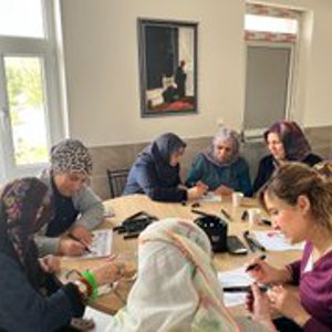 Ulu çınarlarımızın ellerinde renkler hayat buluyor... - fotoğraf 3