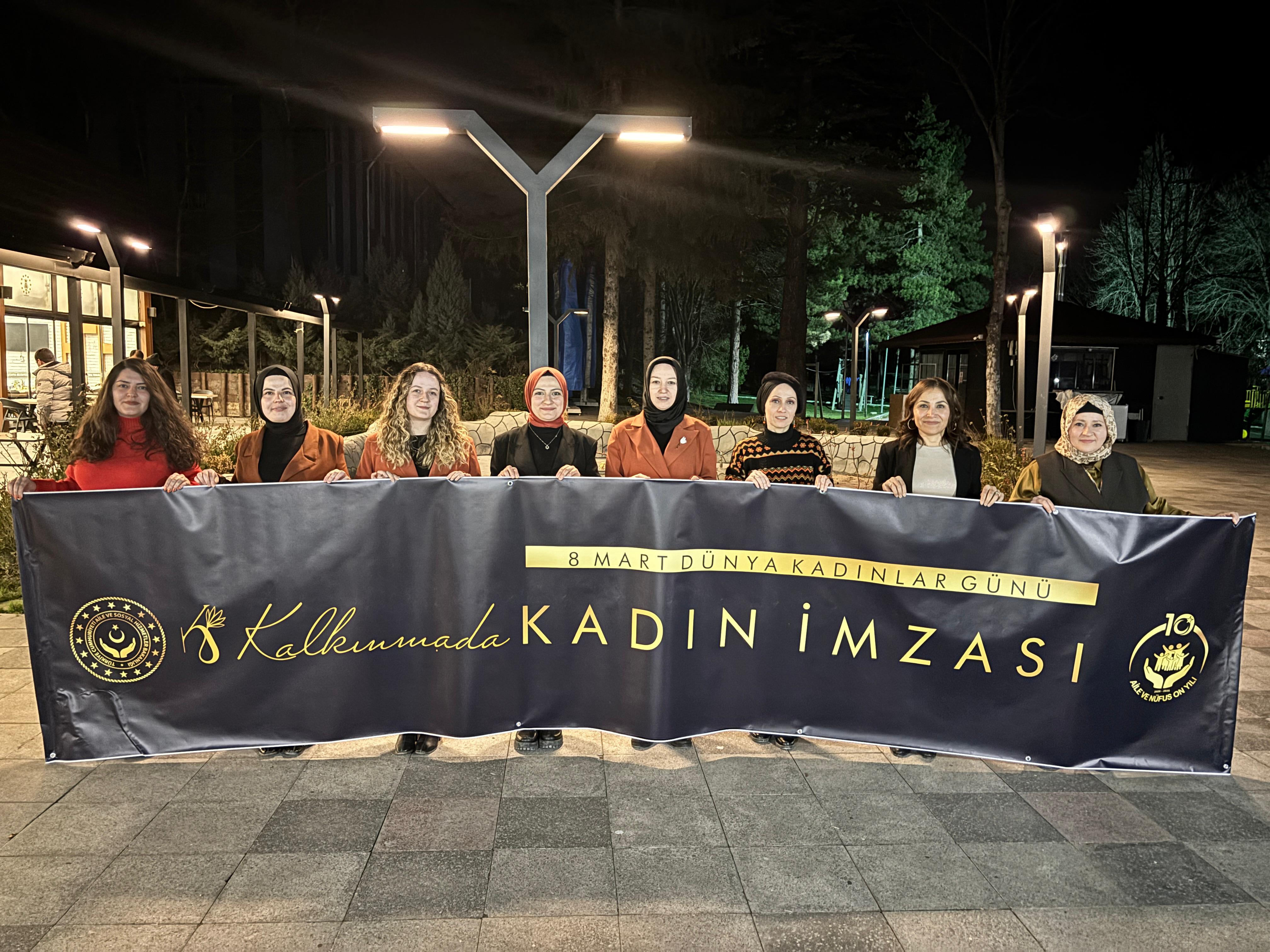 Dünya Kadınlar Günü Vesilesiyle İftar Programı Düzenlendi