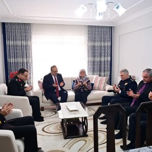 Şehitlerimizin aziz hatırası ve bizlere emanet bıraktıkları kıymetli aileleri başımızın tacıdır. - fotoğraf 2
