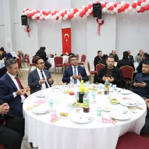 Büyük Aile Sofrası - fotoğraf 2