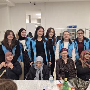 Huzurevi Sakinlerimiz ve Öğrenciler İftar Programında Buluştu - fotoğraf 2