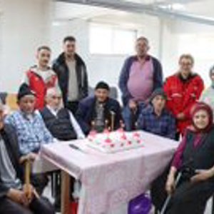 Gülüşlerinde hayat, dualarında huzur var...  - fotoğraf 3