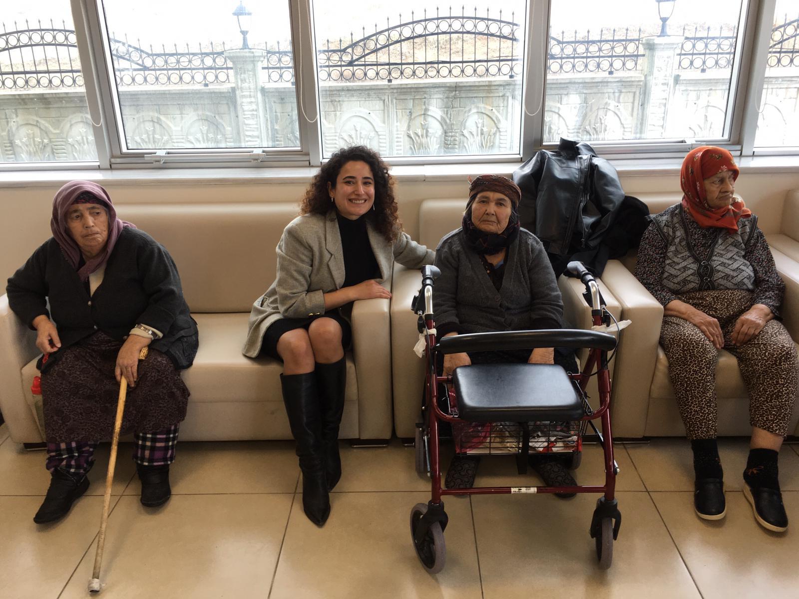  Emirdağ Fazlı Macide Halaç Huzurevi ve AFSÜ iş birliğiyle Huzurevi Sakinlerimize Müzik Programı