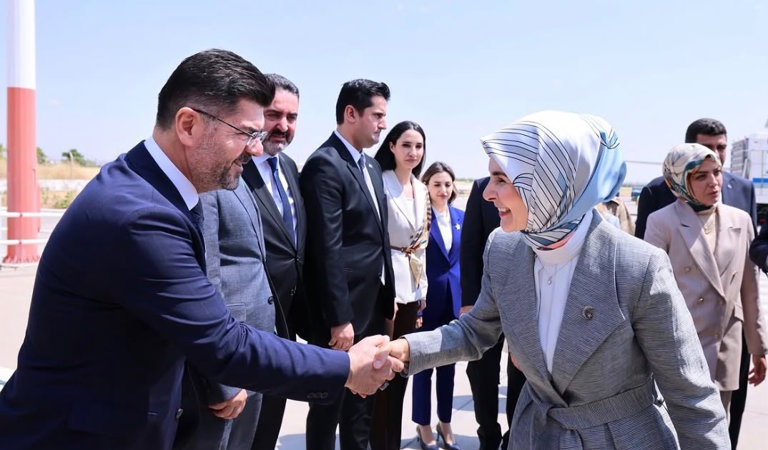 Aile ve Sosyal Hizmetler Bakanımız Sayın Mahinur Özdemir Göktaş, ilimizi teşrif ederek Valiliğimizi ziyaret etti.