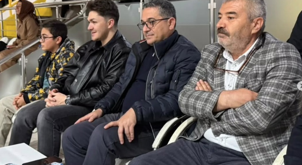 8. Voleybol Turnuvası Kapsamında Çocuklarımız Sahaya Çıktı