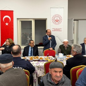 🌙 Ramazan’ın Bereketi Güldal Akşit Huzurevimizde Paylaşıldı - fotoğraf 7