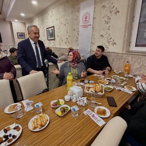Koruyucu Ailelerimiz ve Devletimize Emanet Kıymetli Evlatlarımızla İftarda Bir Araya Geldik - fotoğraf 1
