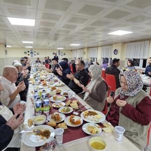 Yaşlılara Saygı Haftası Kapsamında Huzurevinde İftar Programı - fotoğraf 1