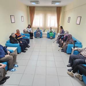 Yaşlılara Saygı Haftası Kapsamında Huzurevine Ziyaret - fotoğraf 2