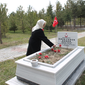 Polis Şehitliği Ziyareti ile Çanakkale Zaferi ve Şehitler Anıldı - fotoğraf 3