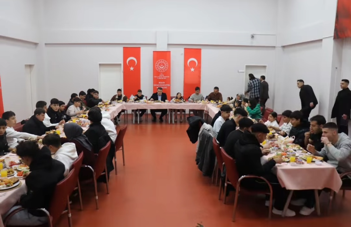 Çocuklarımızla Bayram Sabahı