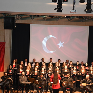 Ay Yıldız Türk Halk Müziği Koromuz Muhteşem Bir Konser Gerçekleştirdi - fotoğraf 4