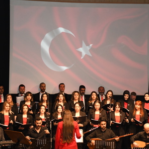 Ay Yıldız Türk Halk Müziği Koromuz Muhteşem Bir Konser Gerçekleştirdi - fotoğraf 7