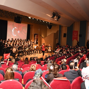 Ay Yıldız Türk Halk Müziği Koromuz Muhteşem Bir Konser Gerçekleştirdi - fotoğraf 13