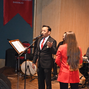 Ay Yıldız Türk Halk Müziği Koromuz Muhteşem Bir Konser Gerçekleştirdi - fotoğraf 5