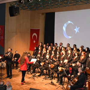 Ay Yıldız Türk Halk Müziği Koromuz Muhteşem Bir Konser Gerçekleştirdi - fotoğraf 17