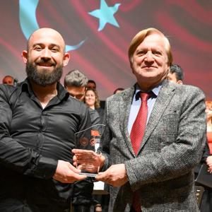 Ay Yıldız Türk Halk Müziği Koromuz Muhteşem Bir Konser Gerçekleştirdi - fotoğraf 37