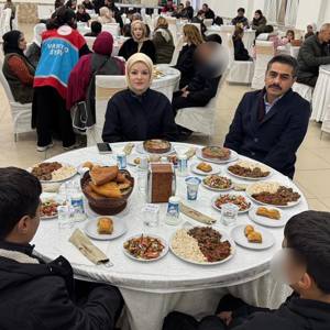 Öksüz ve Yetim Çocuklar İçin İftar Programı Gerçekleştirildi - fotoğraf 3