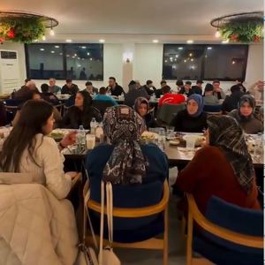 Gelenek ve Gelecek Aynı Sofrada: Kahramanmaraş’ta "Üç Kuşak Ramazan" Buluşması - fotoğraf 2