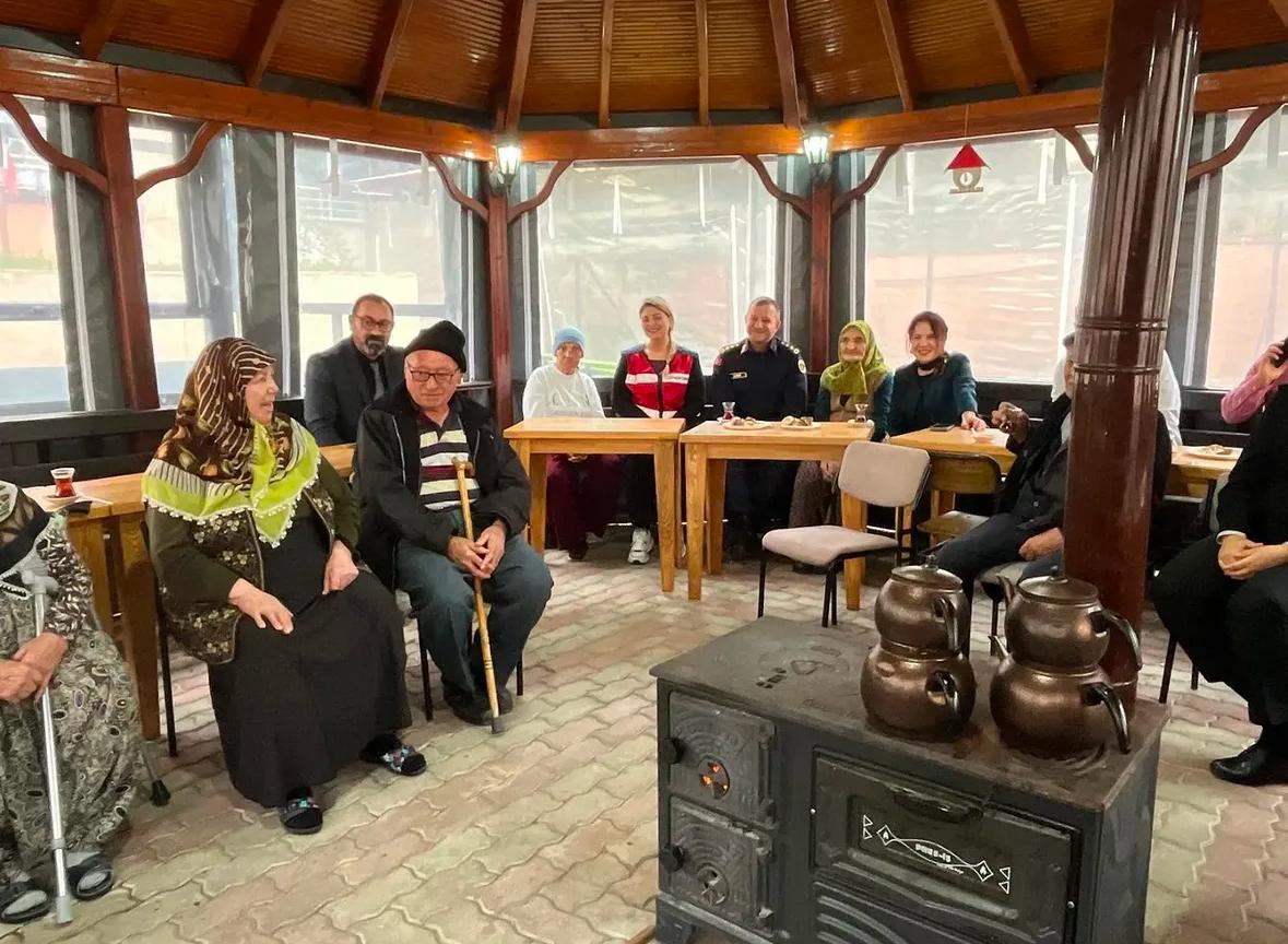 İl Jandarma Komutanlığından Huzurevimize Ziyaret