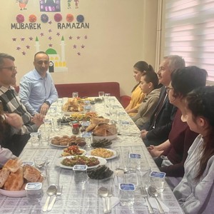 İlk Kabul Çocuk Evleri Sitesinde Çocuklarımızla İftar Sofrasında Bir Araya Geldik - fotoğraf 1