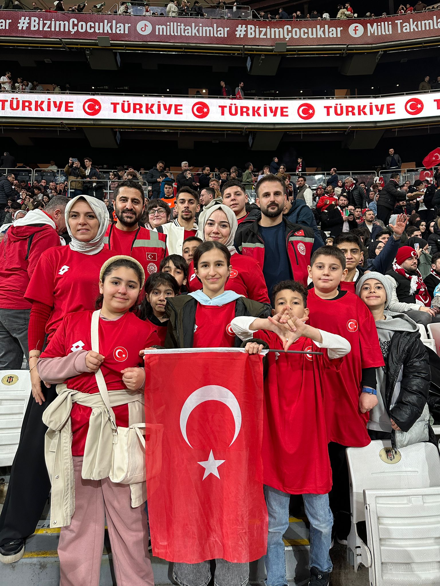 A Millî Futbol Takımımızın Play-Off Müsabakasını Şehit Çocuklarımızın Katılımıyla Takip Ettik