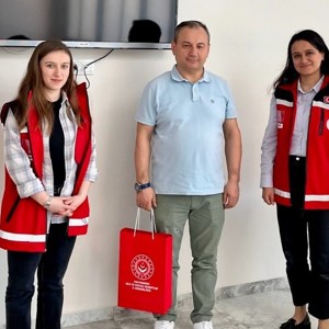 Kıymetli Şehit Ailelerimizi, Kahraman Gazilerimizi ve Ailelerini Ziyaret Ederek Ramazan Bayramı’nı Kutladık - fotoğraf 5