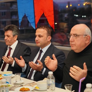 Fatsa’da Şehit Yakınları ve Gaziler İçin “Büyük Aile Sofrası” İftarı Düzenlendi - fotoğraf 7