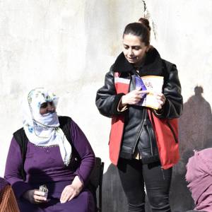 Köylerde Yaşayan Emektar Kadınlara 8 Mart Ziyareti - fotoğraf 1