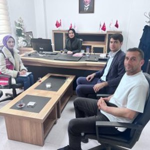 Karlıova Sosyal Hizmet Merkezi tarafından; Halk Eğitimi, Toplum Sağlığı Merkezi ve okullara ziyaretler gerçekleştirildi. - fotoğraf 2