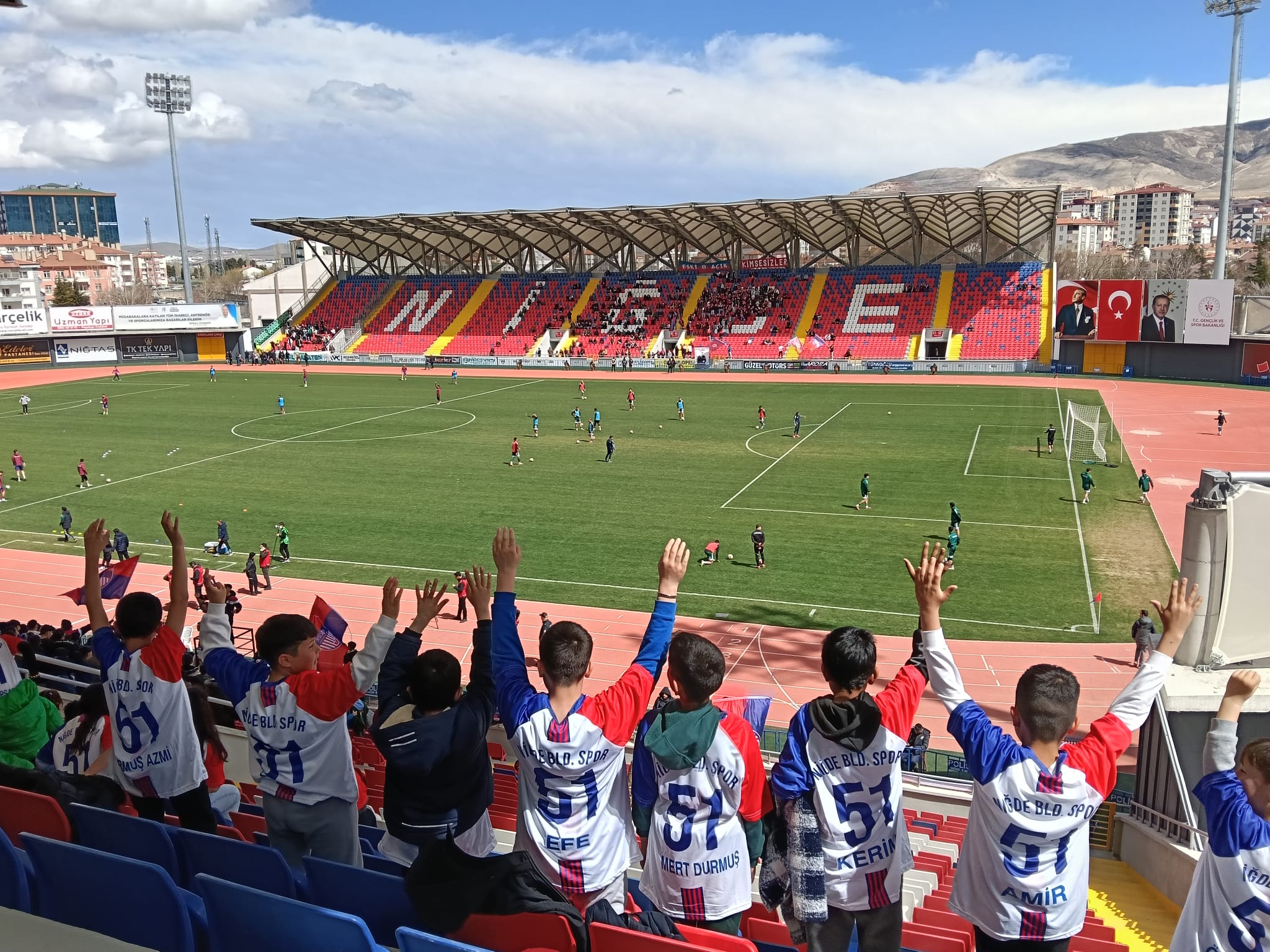 📌Çocuklar Maçta