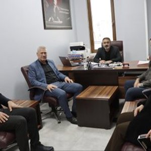 AŞAV Vakfı Bingöl Şube başkanı Naim TAN ve beraberindeki heyet, İl Müdürümüz Abdulbari AKSOY ve müdürlük yöneticilerimizi ziyaret etti. - fotoğraf 2