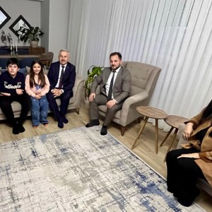 Aziz Şehidimiz Polis Memuru Ahmet Şahan’ın Kıymetli Ailesi Ziyaret Edildi - fotoğraf 1