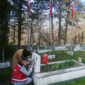  Aziz Şehitlerimizin Kabristanları Ziyaret Edilmiştir. - fotoğraf 10