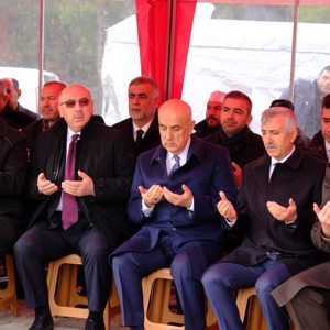 6 Şubat Depremlerinin 3. Yıl Dönümünde Deprem Şehitlerimiz Dualarla Anıldı - fotoğraf 2