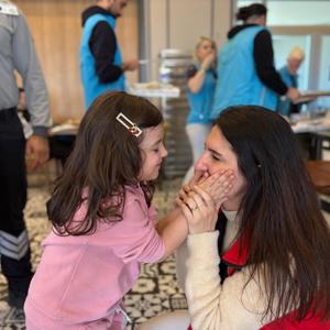 Ladik Akdağ’da Mavi Işık: Otizm Farkındalığı İçin Kamp Ateşi Yakıldı - fotoğraf 6