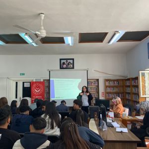CEYHAN’DA “TEKNOLOJİ BAĞIMLILIĞI”NA YÖNELİK FARKINDALIK EĞİTİMİ GERÇEKLEŞTİRİLDİ - fotoğraf 1