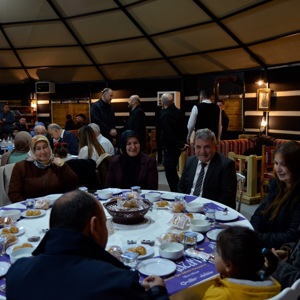Koruyucu Ailelerimizle Gönül Sofrasında Buluştuk - fotoğraf 2