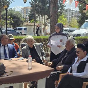 NESİLLER BULUŞTU: GENÇLERDEN HUZUREVİ SAKİNLERİMİZE ANLAMLI ZİYARET - fotoğraf 7