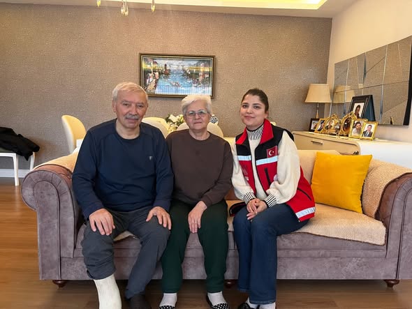 Aziz şehitlerimizin kıymetli emanetleri olan şehit yakınları ile kahraman gazilerimiz ve aileleri hanelerinde ziyaret edildi