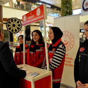 8 Mart Dünya Kadınlar Günü kapsamında Farkındalık Programı Gerçekleştirildi - fotoğraf 4